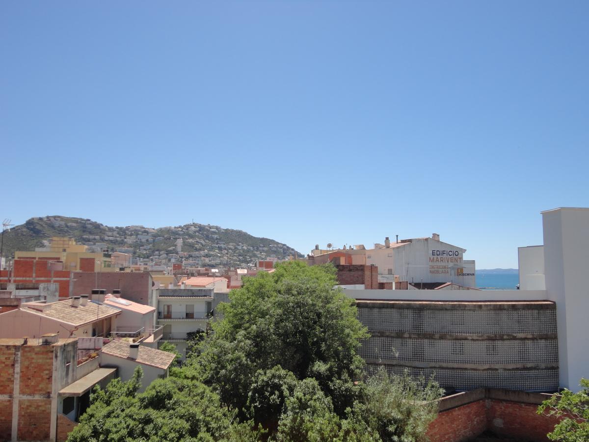 Rnet - Lluis Companys Roses Apartment Exterior foto